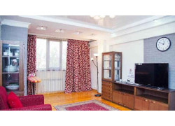 Жилье посуточно - Cozy and comfortable apartment near Bobur Park